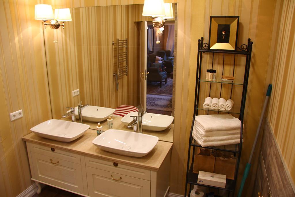 German18-3A Luxury Vilnius Apartment Стая снимка